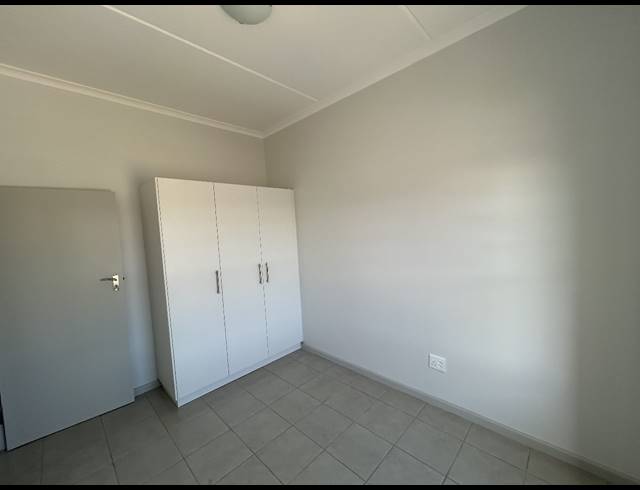 1 BEDROOM APARTMENT FOR SALE IN RIVERGATE